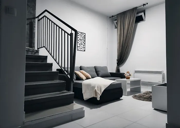 Katy Σρέμσκα Μιτρόβιτσα