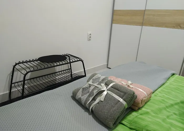 Katy * Σρέμσκα Μιτρόβιτσα